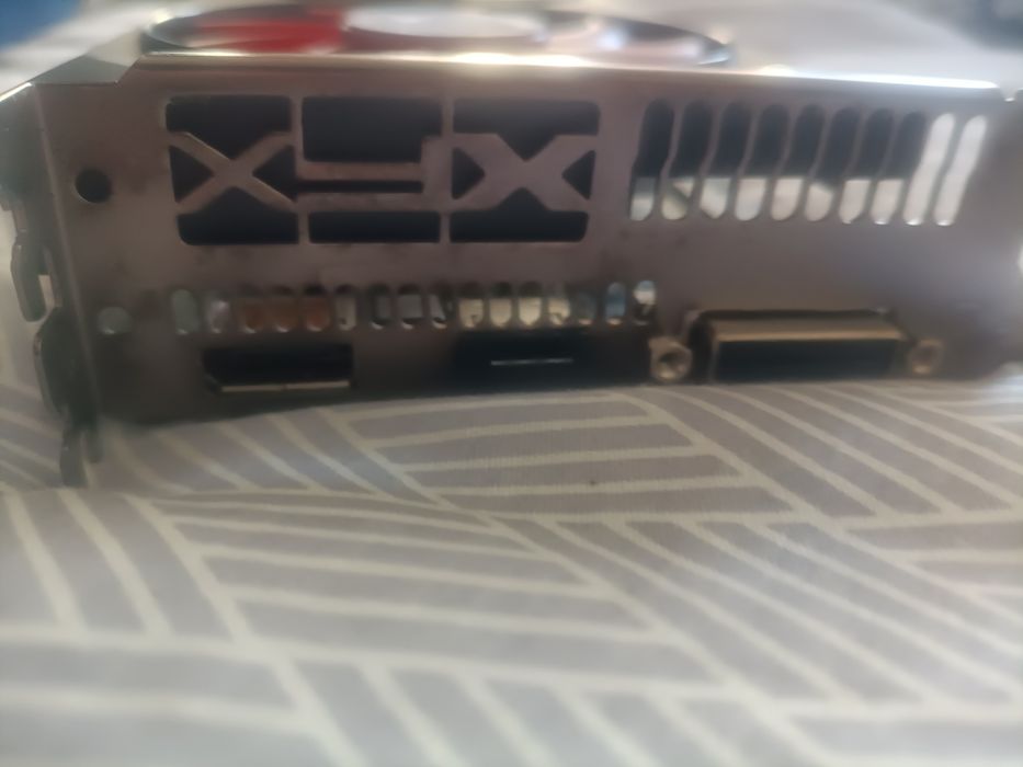 Radeon RX 2GB GDDR5
