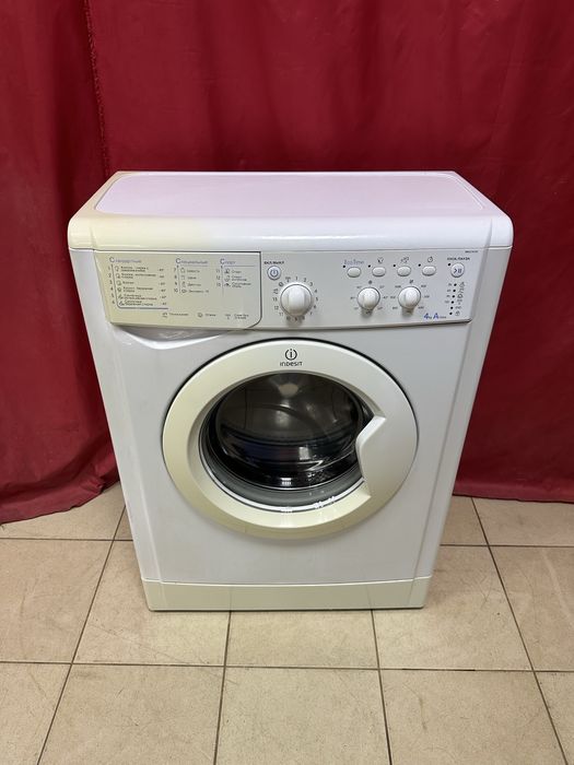 Стиральная машина Indesit 32 см 4 кг