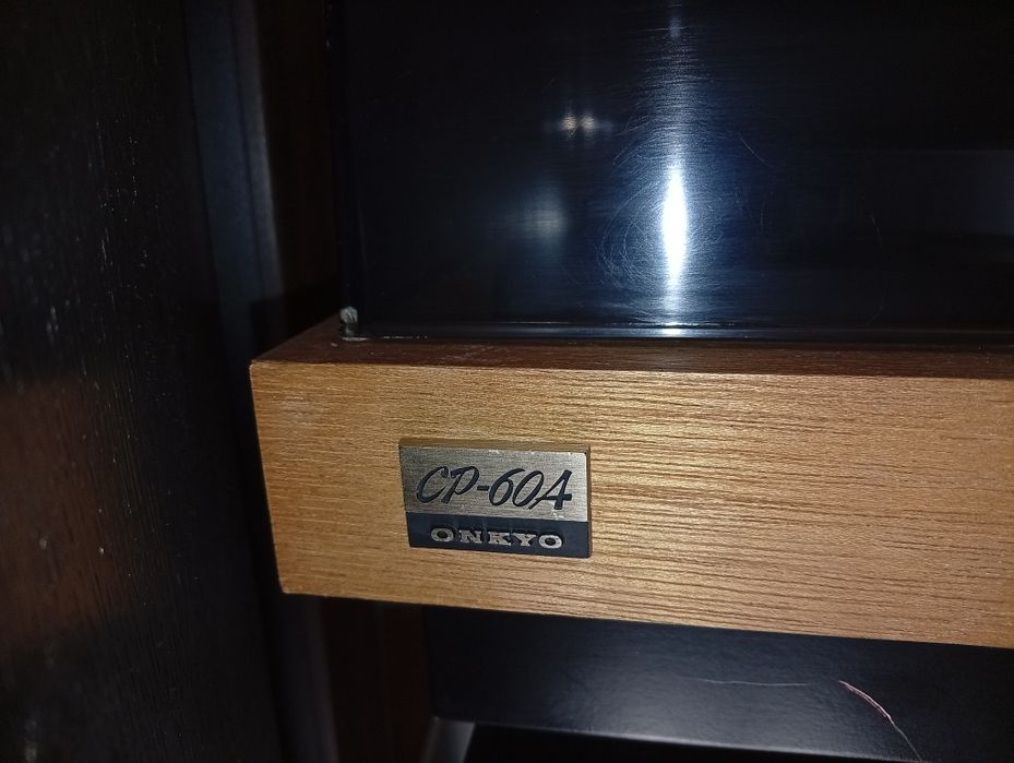 Gira Discos Onkyo