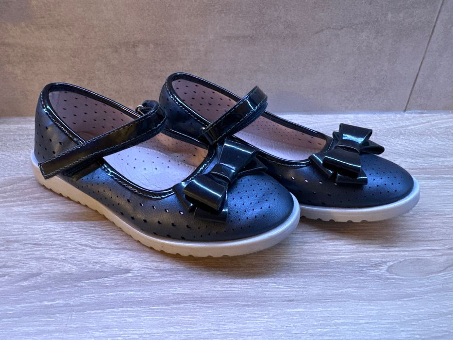 Sprzedam buciki dla dziewczynki