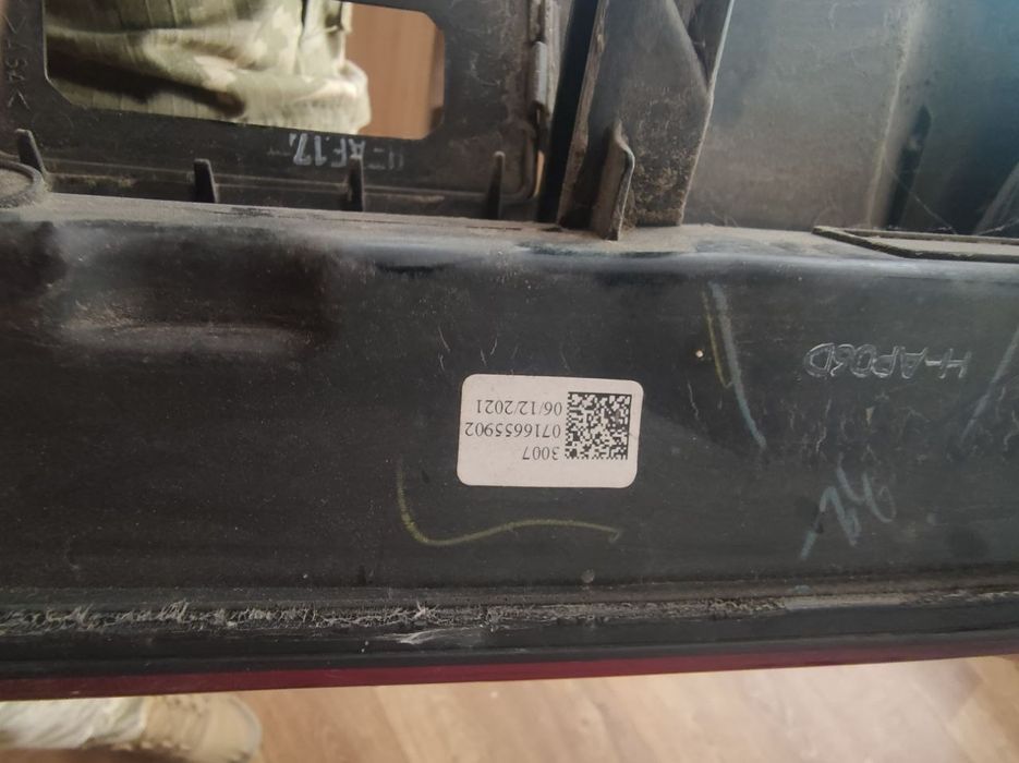 Задні фонарі mitsubishi padjero sport 3 21рік