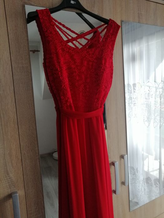 Sukienka czerwona rozmiar M