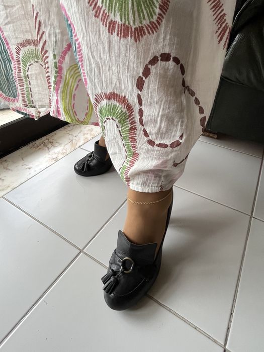 Sapatos de salto alto pretos