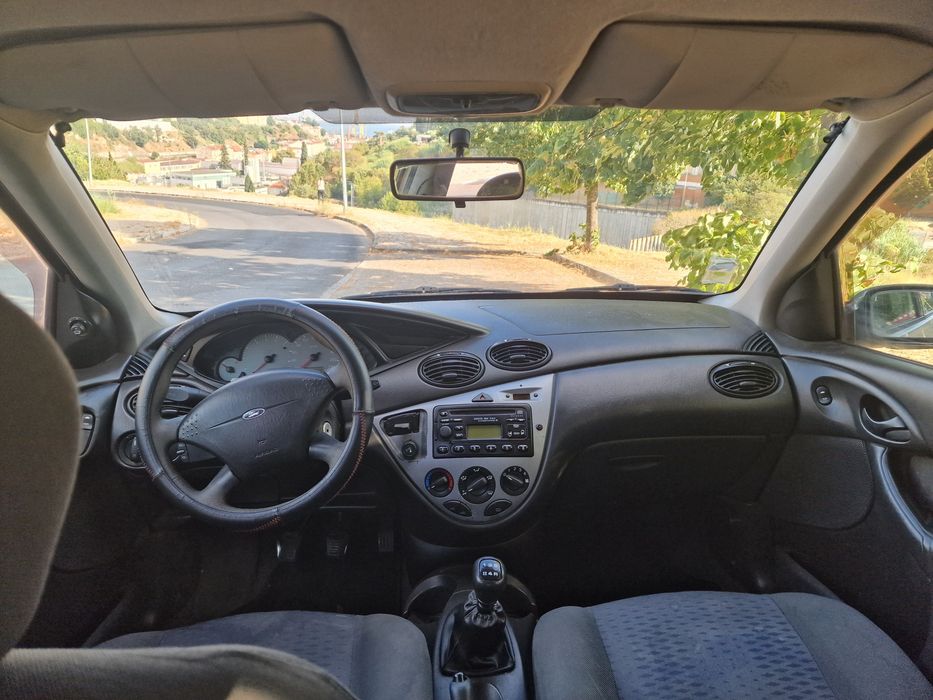 Ford Focus 1.8 TDDI (DIESEL)