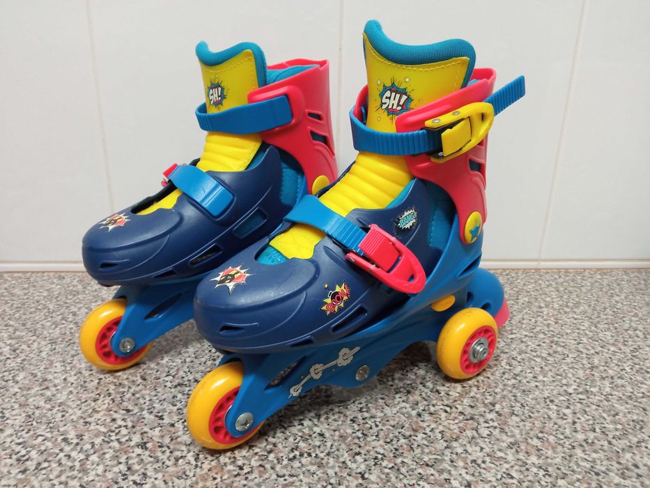 Patins para criança, com três rodas, e proteções, em muito bom estado