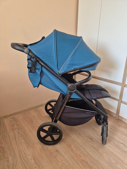 Wózek spacerowy CARRELLO BRAVO