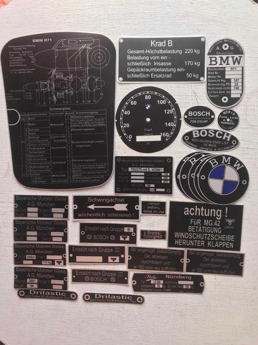 Komplet tabliczek do niemieckich motocykli wojskowych R71, R75, ...