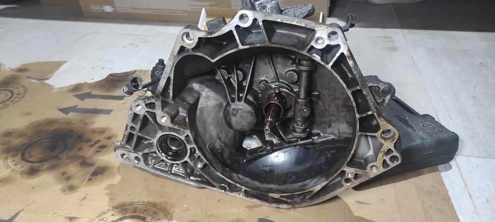 Caixas velocidades F10 - Opel Corsa A