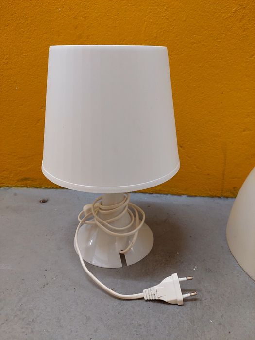 Candeeiros Ikea em bom estado