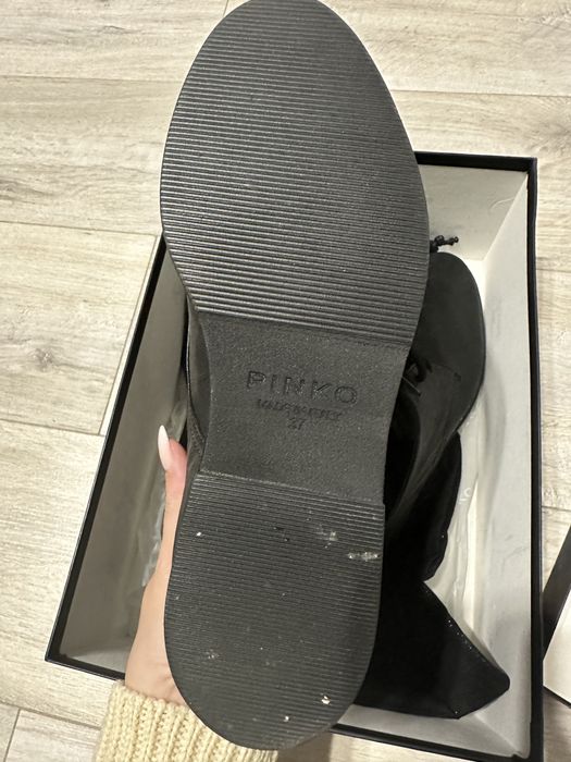 Nowe skórzane buty pinko