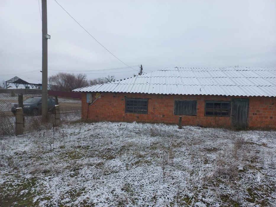 Комплекс з 6 госпорадських будівель с.Незабудка