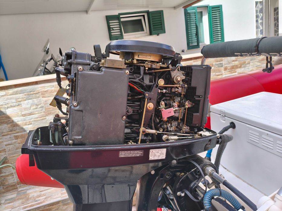 Semi-rígido Humber 4,50 m motor  50 CV a 2 T registado em classe 4