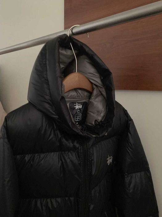 Kurtka puchowa Stussy w kolorze szaro-czarnym M