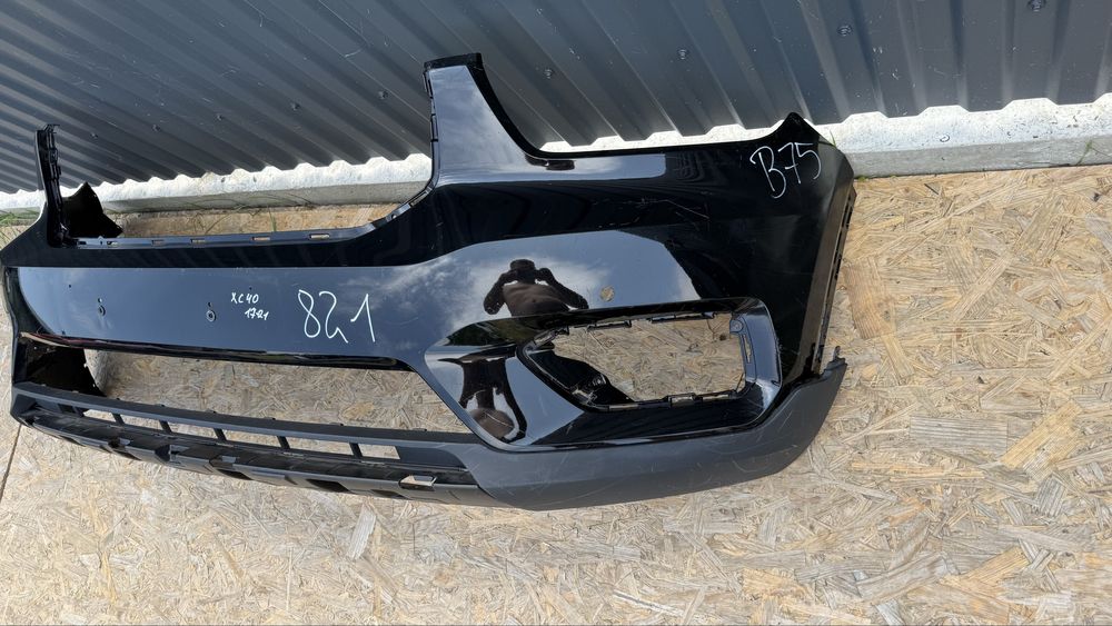 Бампер Volvo XC40 C40 2017-2021 вольво