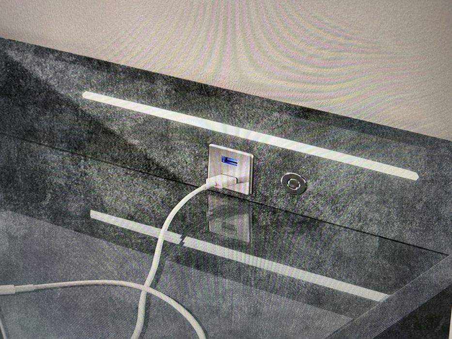 2xStolik nocny NOWY nie otwarty z portem USB i oswietleniem LED