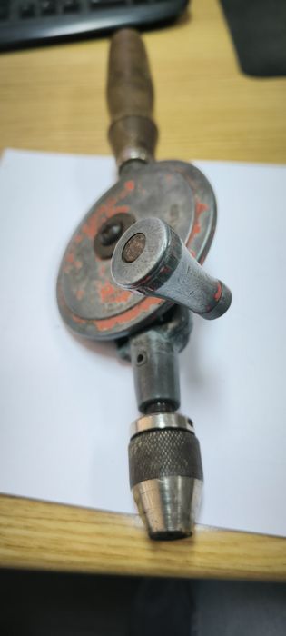 Máquina de furar