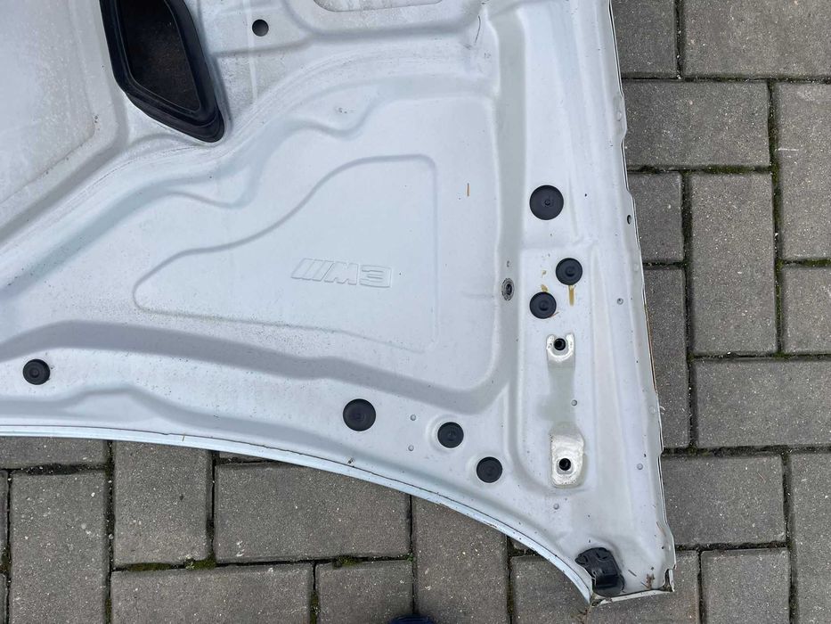 Bmw M3 e90 e92 e93 maska pokrywa silnika