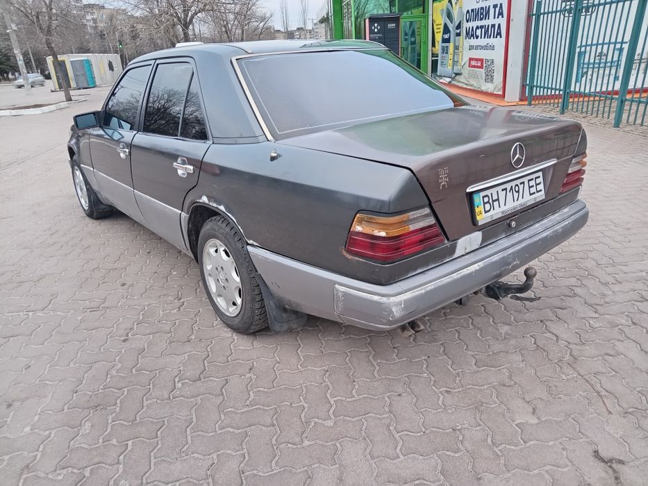Продам Мерседес w124 3літра дизель, 5пьятиступка