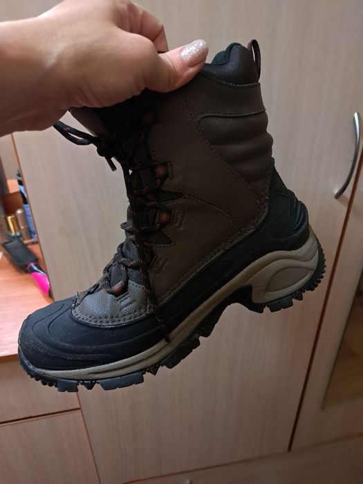 Продам ботінки Columbia