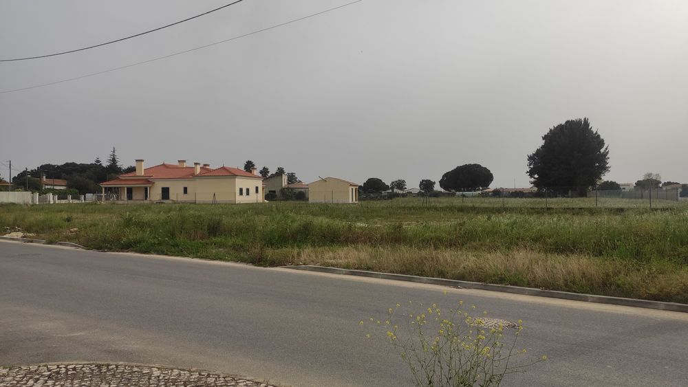 Vendo dois terrenos urbanos em conjunto ou separados.