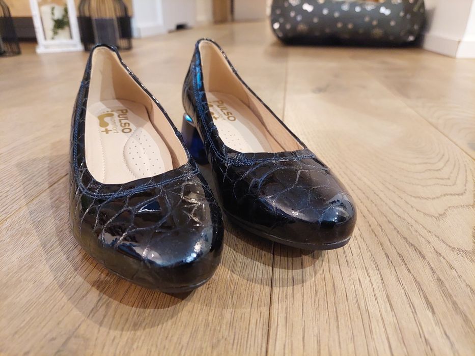 Buty czułenka dziewczęce naturalna skóra 35