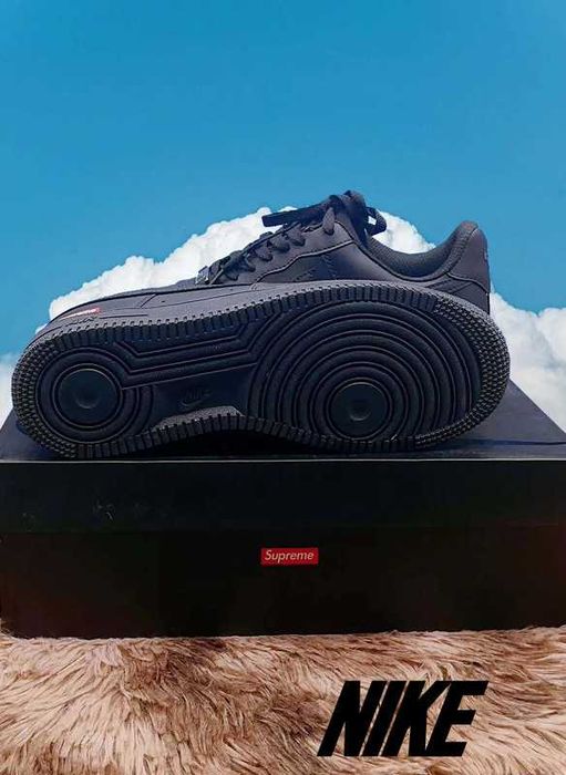 Nike_ Air_Force_1_Low_Supreme_Black Rozmiar 42.5