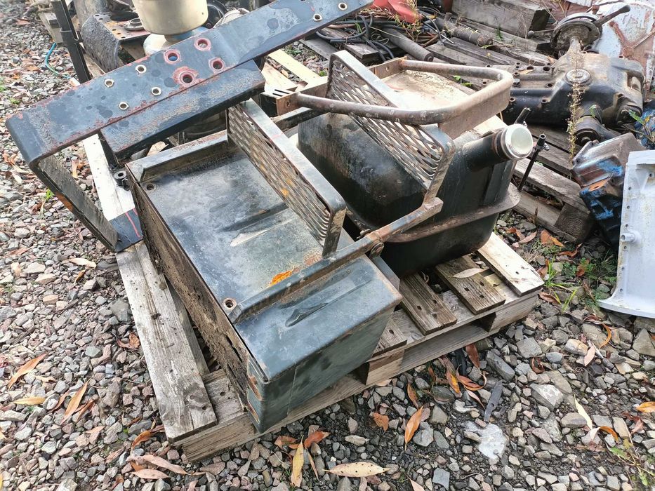 podest zetor konsola błotniki pedały kabrio 7211,7011,5211,5011,6011