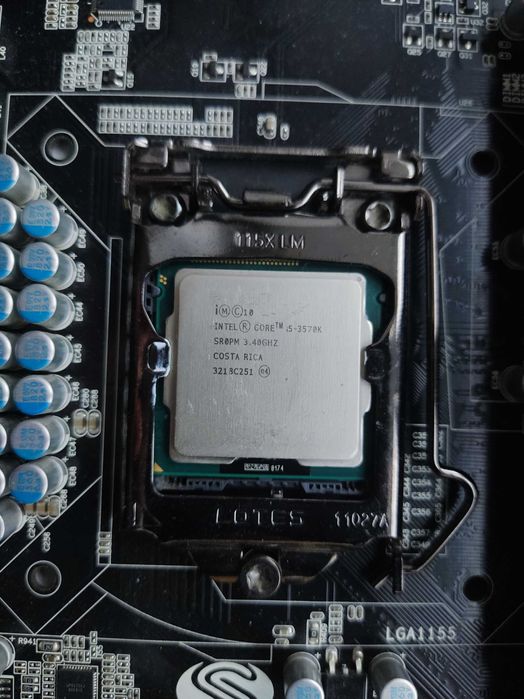 Топовая материнская плата Sapphire Pure Black P67 Hydra +проц i5-3570K