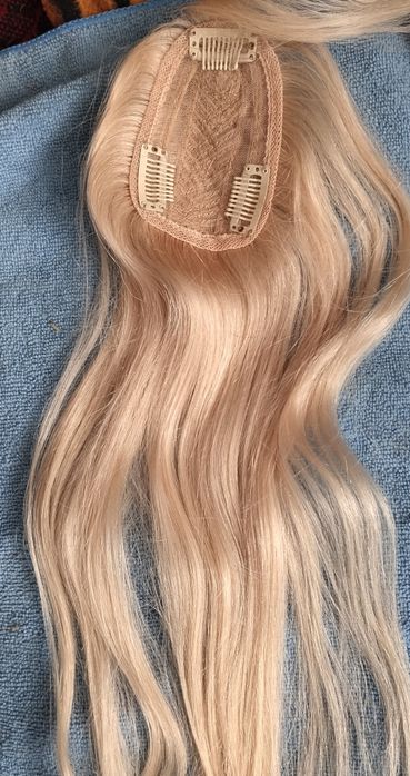 Mini tupet,topper bardzo jasny blond.