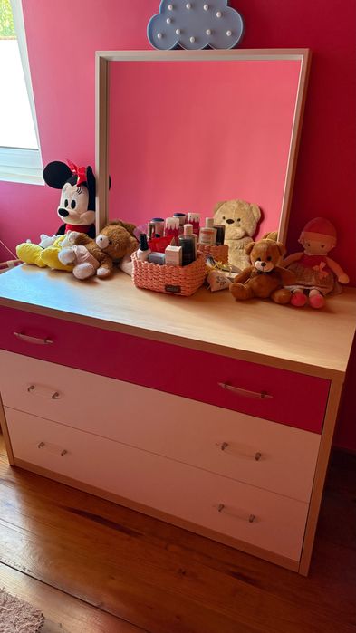 Quarto completo criança / adolescente excelente estado