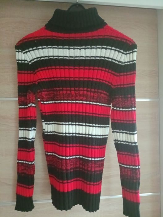 Sweter chłopięcy rozm. 152