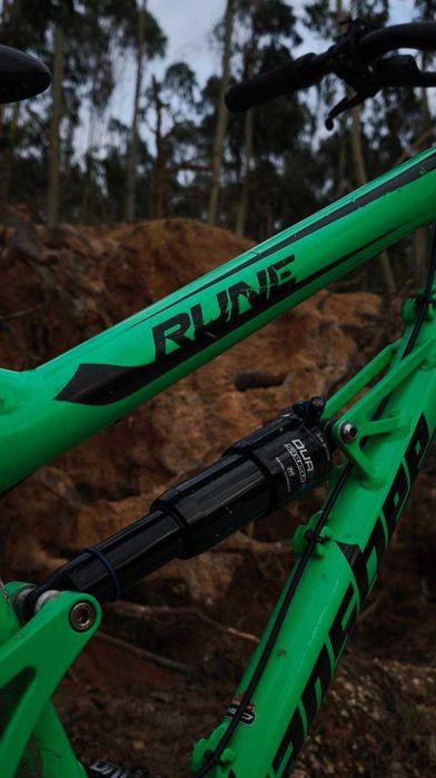 Banshee Rune V2 (Enduro / Trail / Freeride) M 27.5