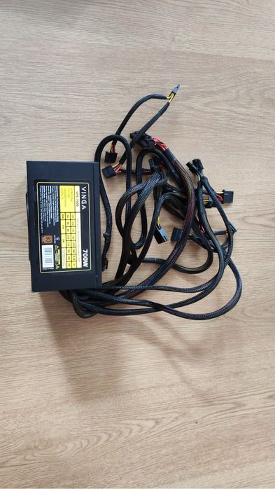 Блок живлення 700B Vinga VPS-700B (80Plus Bronze)