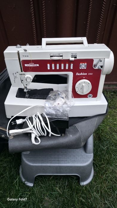 Швейна машина VICTORIA Німеччина (оригінал)