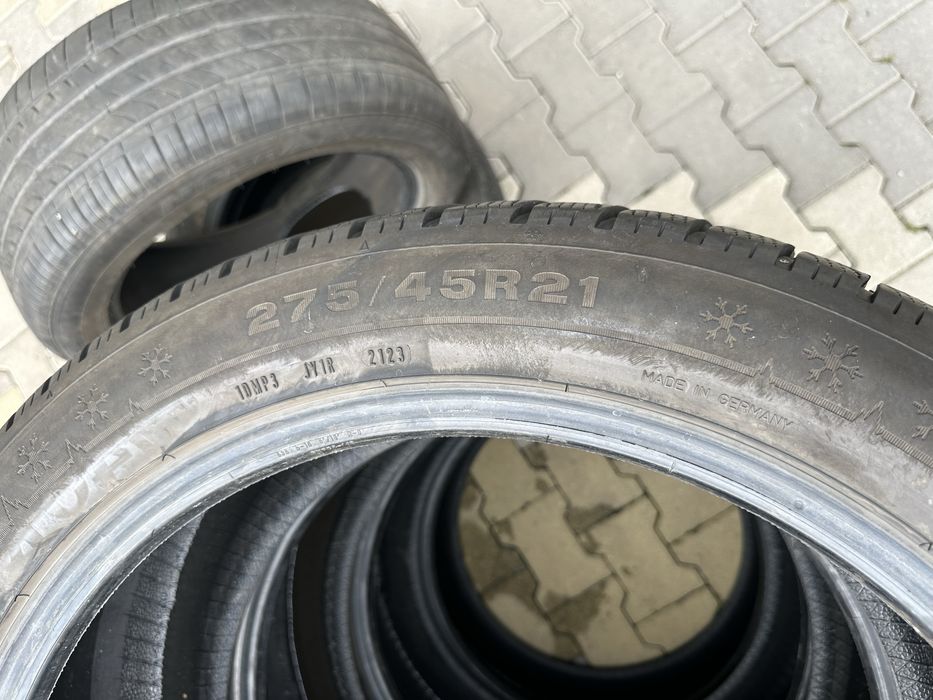 275/45/21 шини у гарному стані