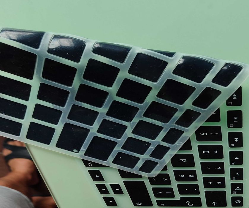 TECLADO Proteçao Apple Layout Pt