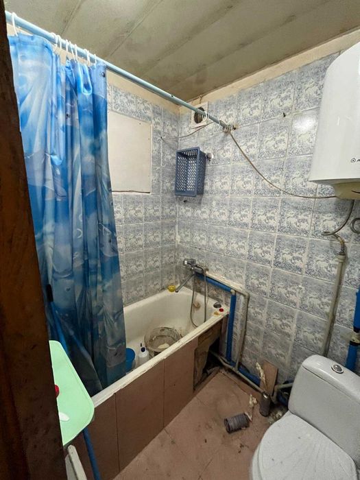43878 Терміновий продаж 1к в  центр Летичів