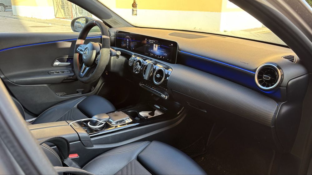 Mercedes-Benz A 180 d | 2020 | A180d AMG Line
