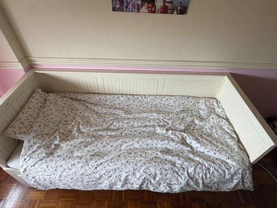 Cama Hemnes da IKEA em muito bom estado