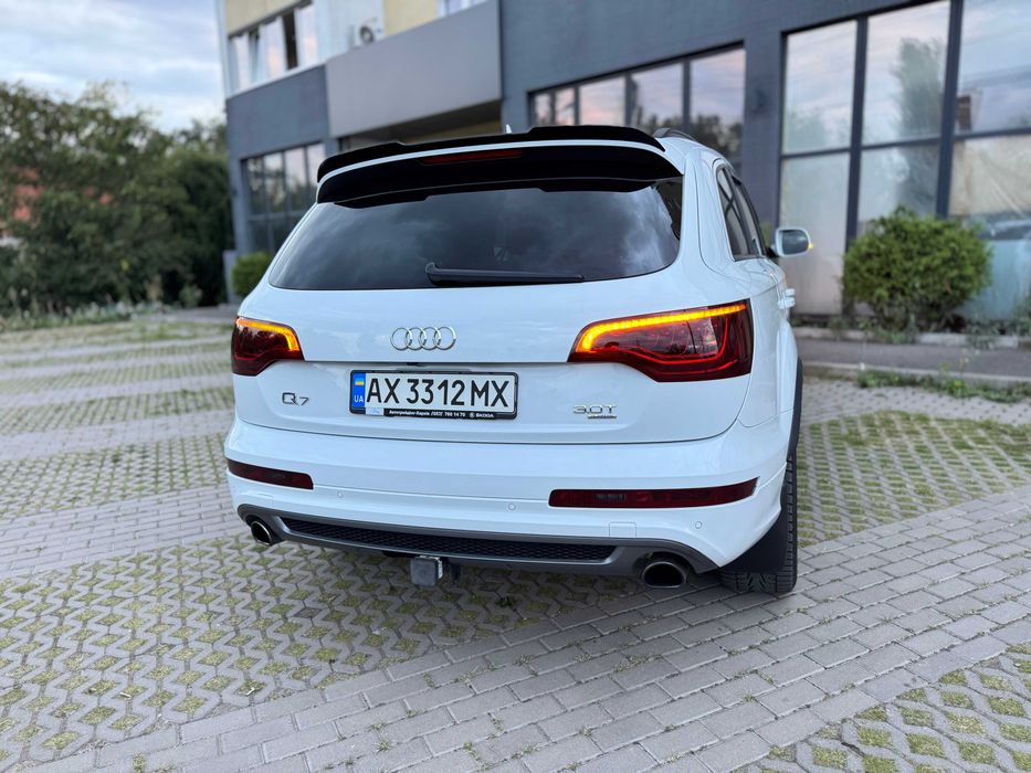 AUDI Q7 Prestige 2014