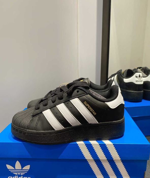 Nowe adidas Superstar XLG Black White R.39
