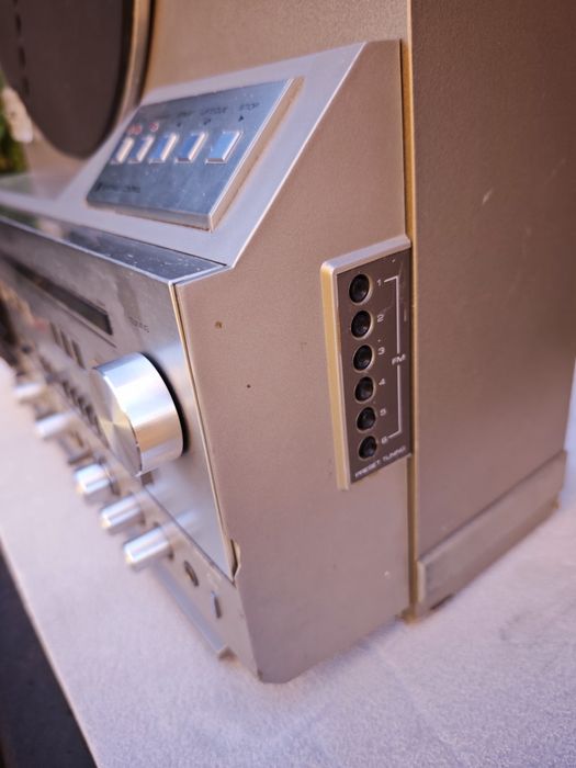 Магнітола Mitsubishi MC-8000