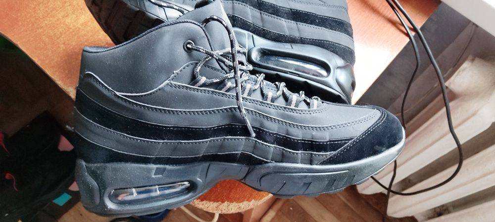 Кросівки чоловічі зимові