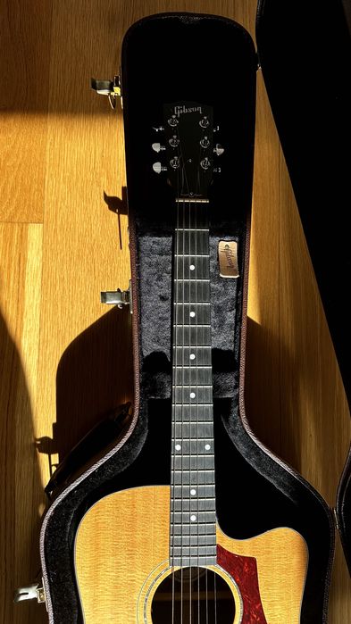 Gibson Hummingbird Walnut M AG "Avant Garde" Limited Run