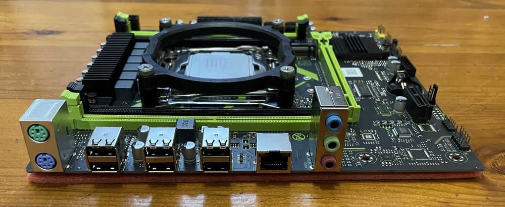 Комплект Mougol X99 Xeon 2650v4 16GB DDR4