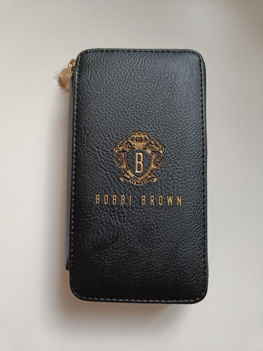 Skórzane etui na pędzle Bobbi Brown