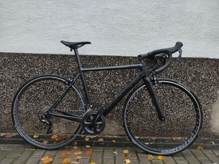 Rower szosowy Romet Huragan CRD 2022 + dodatki
