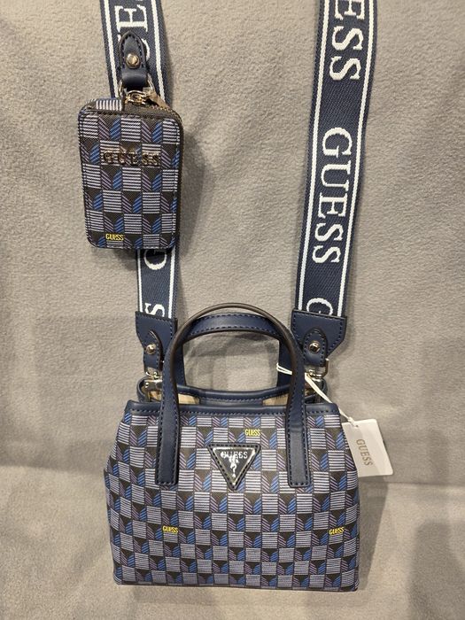Torebka granatowa guess nowa z dodatkami