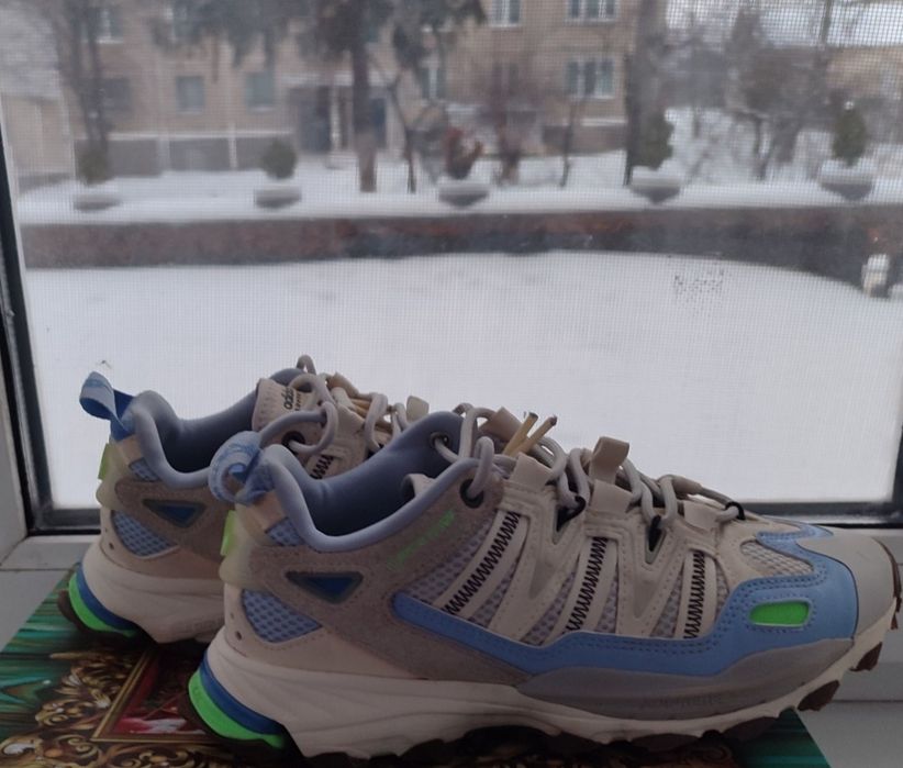 Жіночі Adidas Adventure