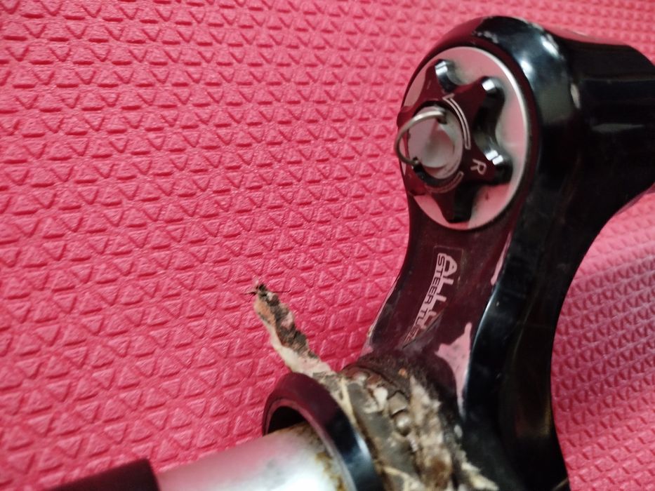 Suspensão bicicleta Marzocchi Bomber 66